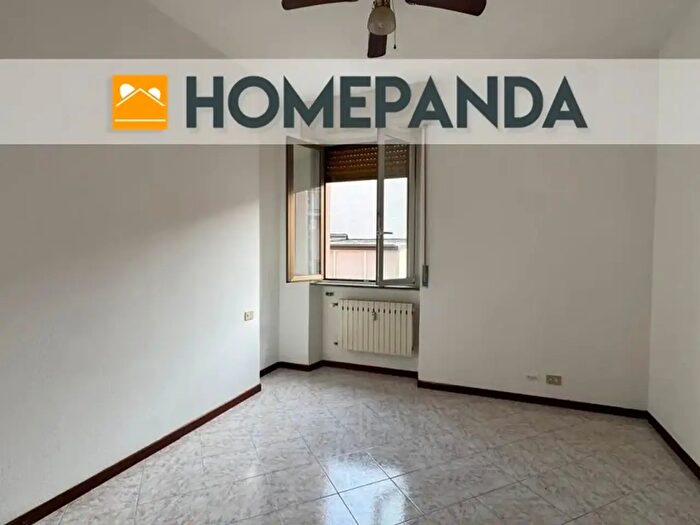 Appartamento trilocale in vendita in Via Pastrengo, Bollate