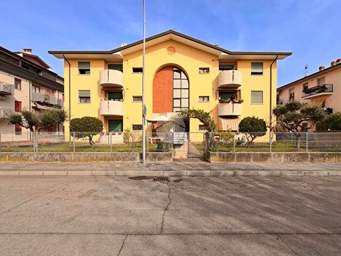 Appartamento trilocale in vendita in Via Udine, San Bonifacio