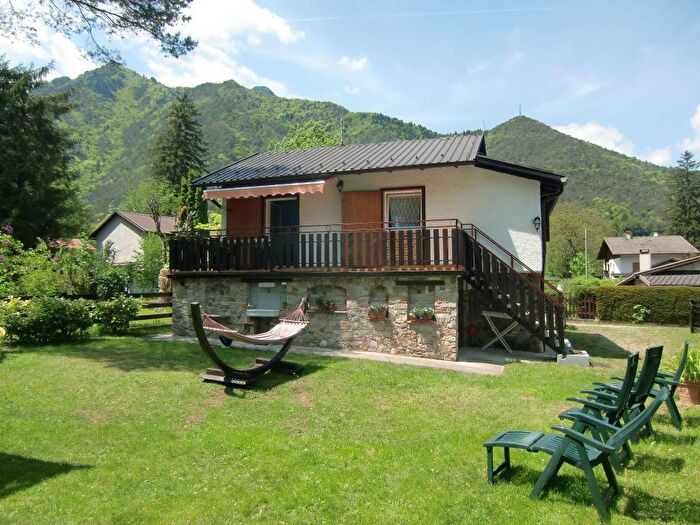 Casa quadrilocale in affitto in Pur, Ledro