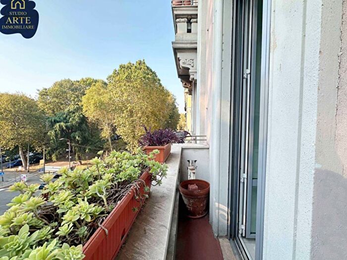 Appartamento trilocale in affitto in Via Plinio, Morgagni, Milano