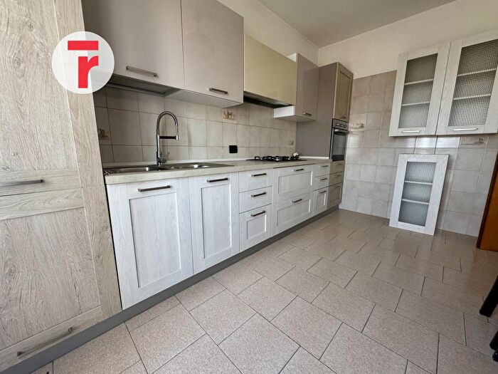 Appartamento trilocale in vendita in Via Pisa, Camponogara