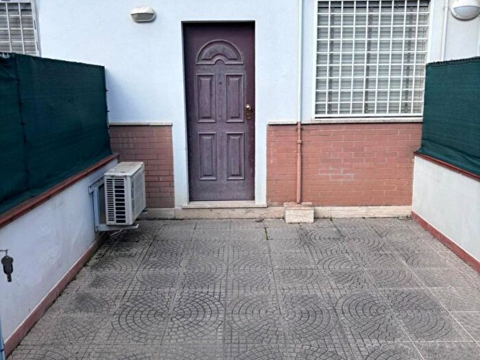 Appartamento monolocale in affitto in Via Grisolia, Tor Vergata, Roma