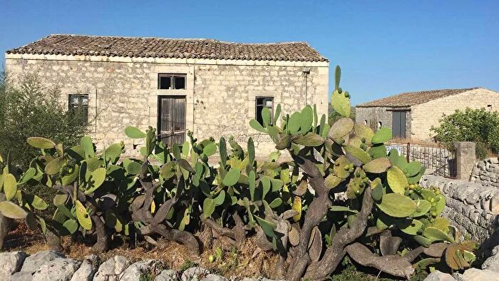 Casa trilocale in vendita in Strada Provinciale, Modica
