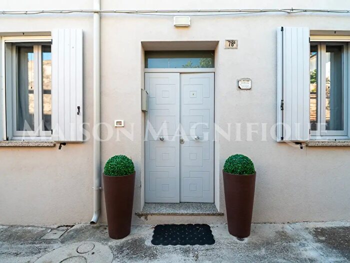 Casa quadrilocale in vendita in Corso Giuseppe Garibaldi, Comacchio