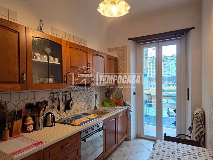 Appartamento bilocale in vendita in Via Verolengo, Torino