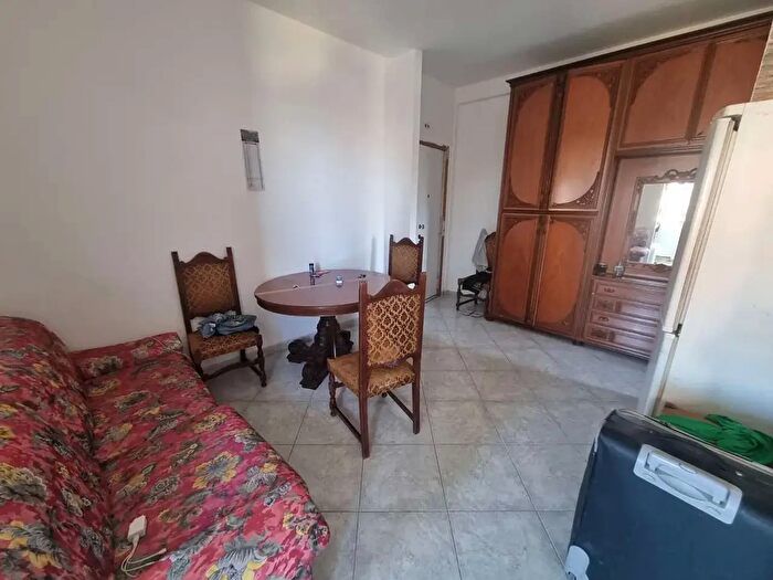 Appartamento bilocale in vendita in Via Carbonari, Limbiate