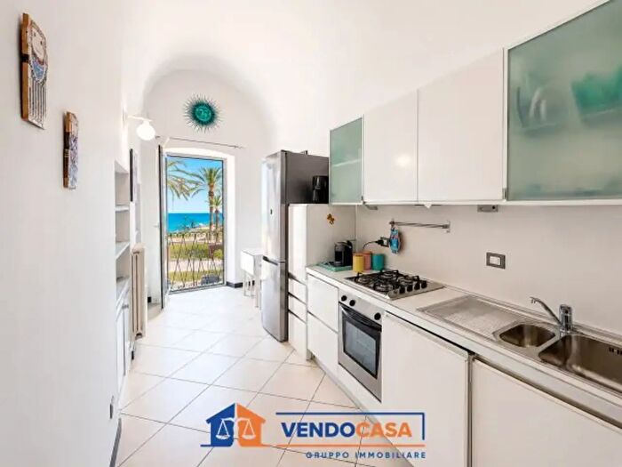 Appartamento quadrilocale in vendita in Via Renato Boragine, Loano