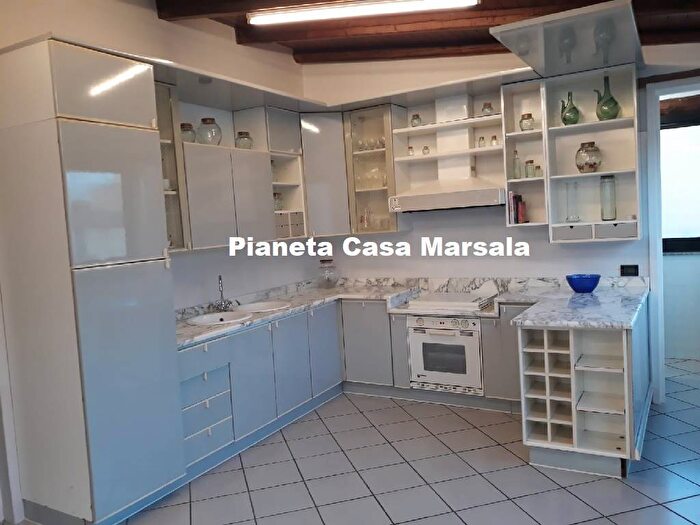 Casa con 5 locali in affitto in Via Frisella, Centro Storico, Marsala