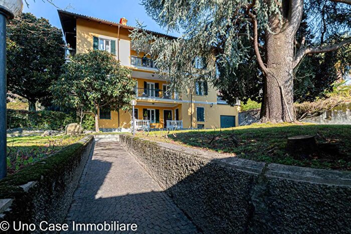 Case in Vendita e in Affitto - 2