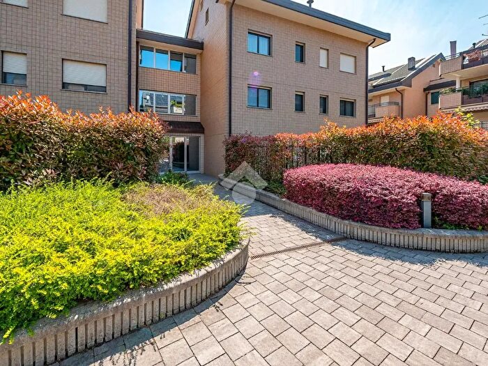 Appartamento bilocale in vendita in Via Eliseo Vismara, Arese