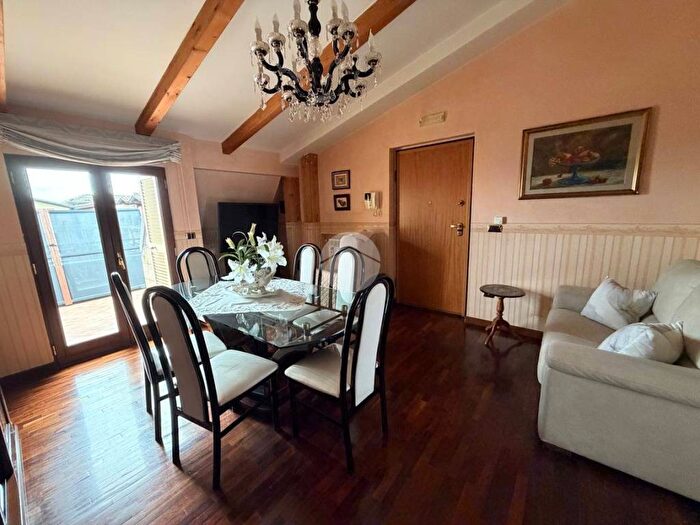 Appartamento quadrilocale in affitto in Via Via Cesare Pavese, Centro, Mugnano di Napoli