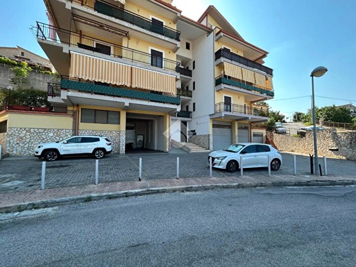 Appartamento trilocale in vendita in Via E Berlinguer, Zumpano