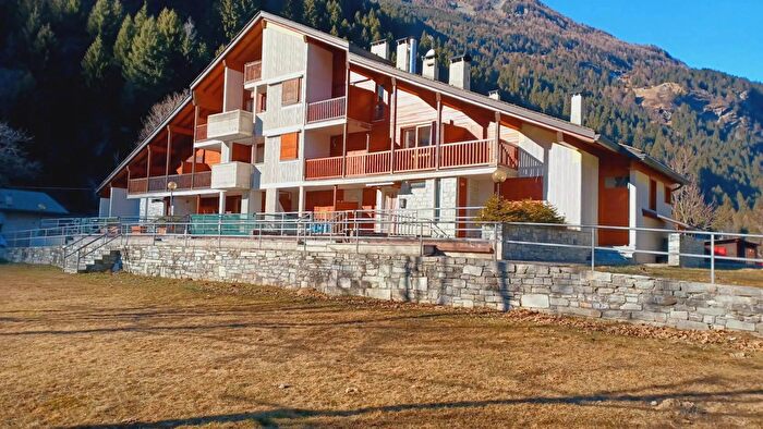 Appartamento bilocale in vendita in Località Acqua Merla Campodolcino, Campodolcino