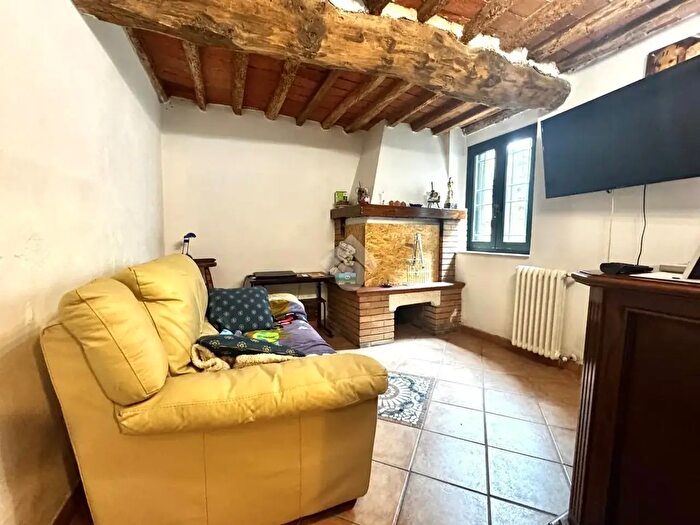 Casa trilocale in vendita in Via Casello, Agliana