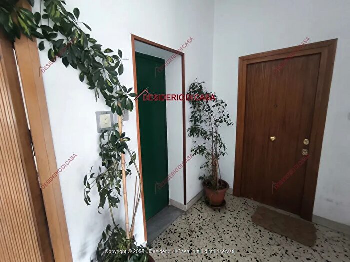 Appartamento con 5 locali in vendita in Via Ignazio Silvestri Palermo Pa Italia, Palermo