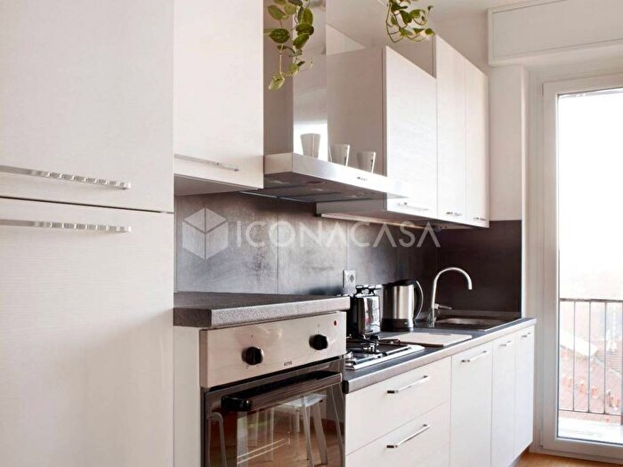 Appartamento trilocale in affitto in Via Cenisio, Cenisio, Milano