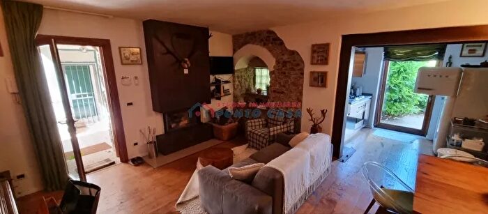 Casa trilocale in vendita in Via Chiaramonte, Erice