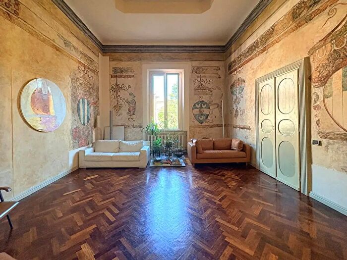 Appartamento con 5 locali in vendita in Via Cammello, Ferrara