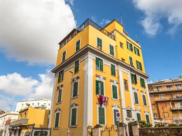 Appartamento quadrilocale in vendita in Via Accursio, Roma