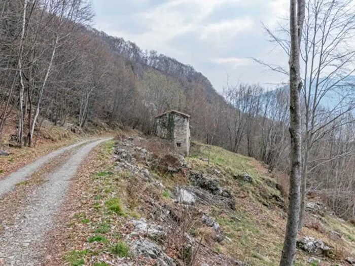 Casa trilocale in vendita in Vedeseta