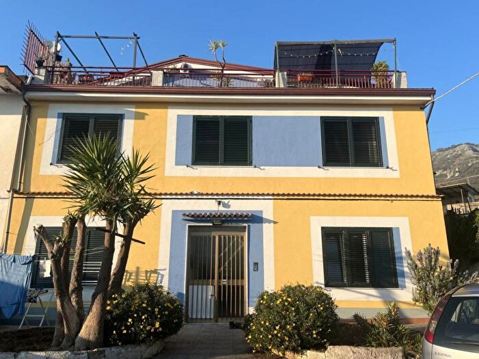 Appartamento trilocale in affitto in Via San Felice in Pastorano, Ogliara, Salerno