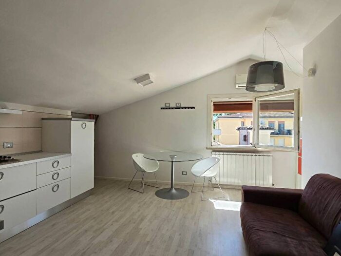 Casa trilocale in affitto in Via Vignolese, Sant'Agnese Università, Modena