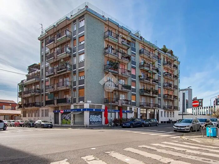 Appartamento bilocale in vendita in Via Mola, Milano