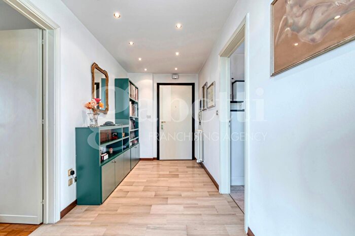 Appartamento con 5 locali in vendita in Via Piave, San Lazzaro Di Savena