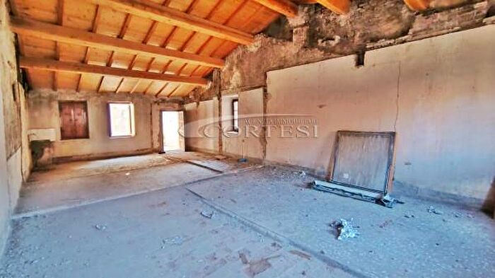 Appartamento trilocale in vendita in Via Pier della Francesca, Sansepolcro