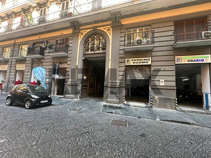 Appartamento quadrilocale in affitto in Napoli