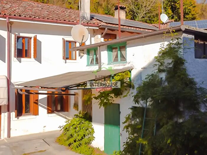 Appartamento con 6 locali in vendita in Via Angelo dal Mistro, Maniago