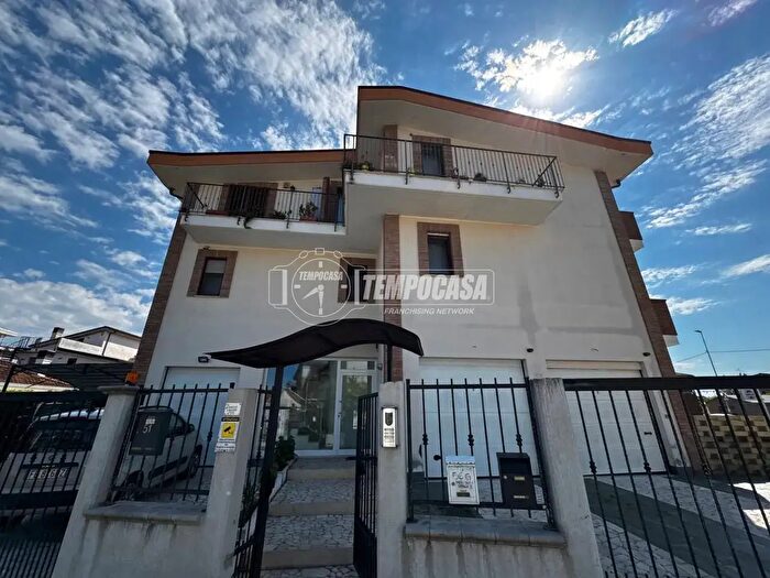 Appartamento quadrilocale in vendita in Via Antonella dAquino, Francavilla Al Mare