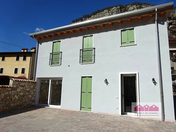 Casa con 5 locali in affitto in Via Campanonta, Lumignano, Longare
