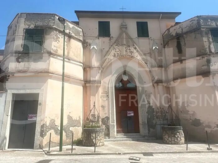 Casa quadrilocale in vendita in Via Turci, Cesinali