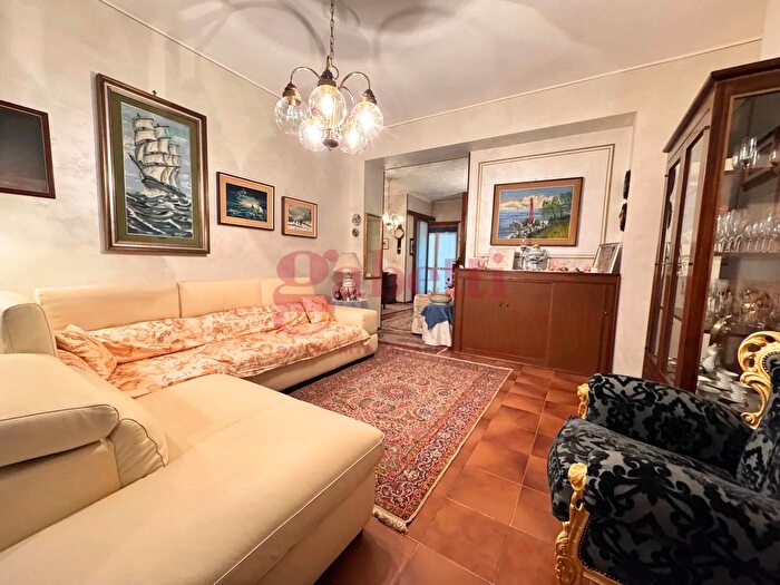 Appartamento quadrilocale in vendita in Via Sarpi, Torino