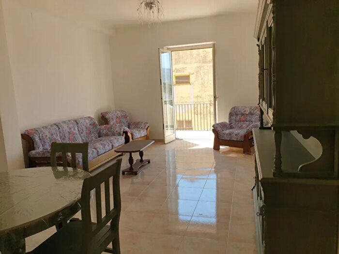 Appartamento quadrilocale in vendita in Via Valle Mauro, Sala Consilina