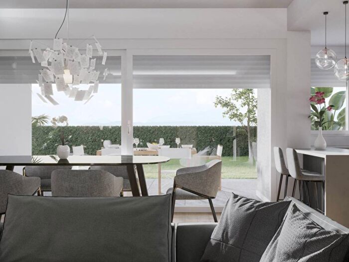 Appartamento trilocale in affitto in Via Caduti di Nassirya, Rovellasca