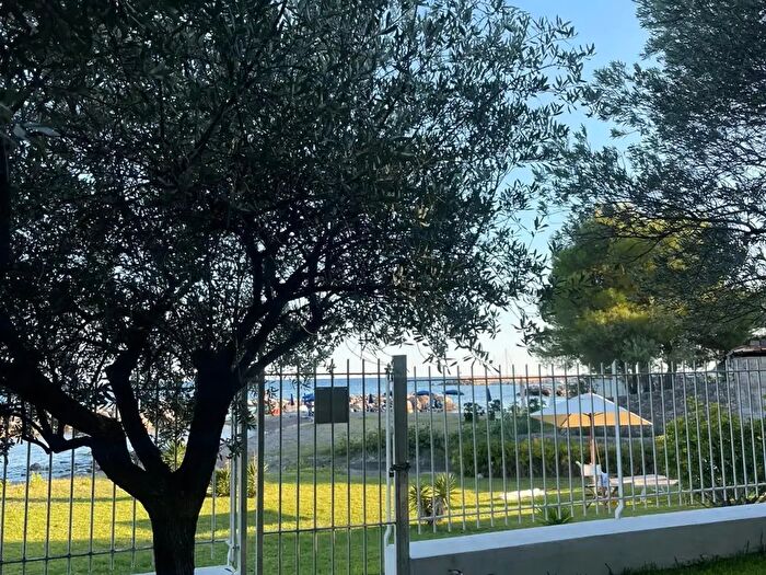 Casa con 6 locali in vendita in San Giovanni A Piro