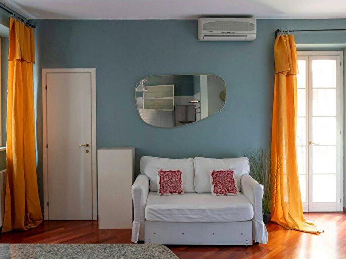 Appartamento monolocale in affitto in Via Molino delle Armi, Carrobbio, Milano