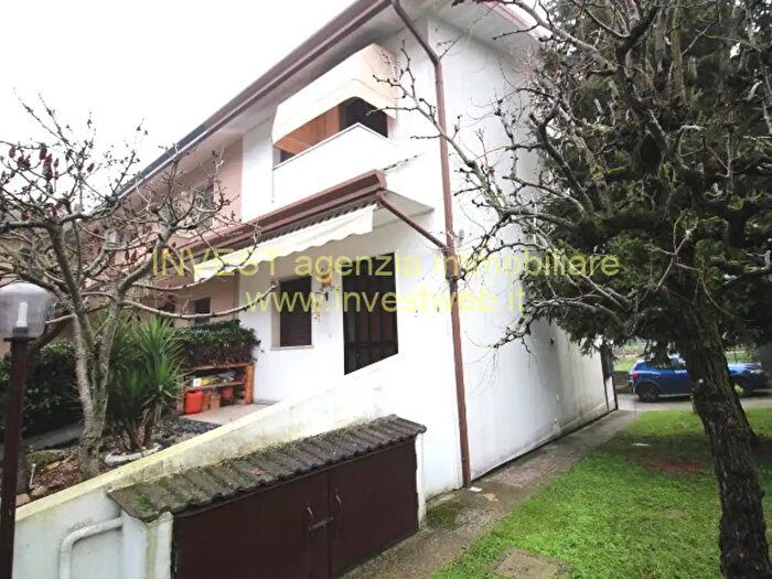 Casa trilocale in vendita in Via Aldo Moro, Adria