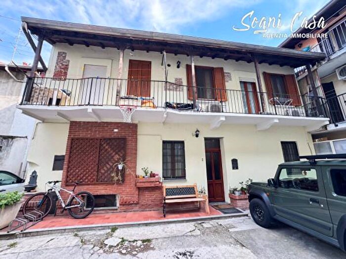 Appartamento trilocale in vendita in Via Roma, Galliate