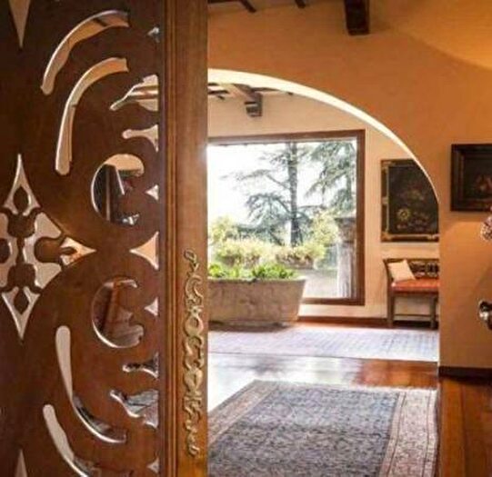 Casa con 6 locali in vendita in Quattro Castella