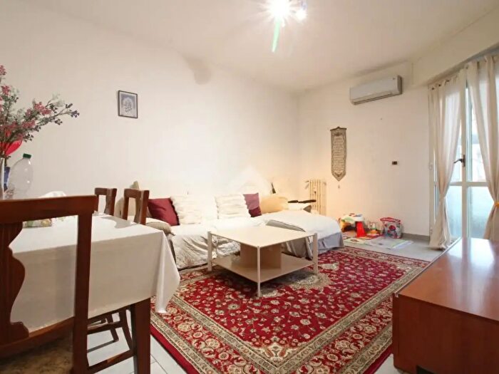 Appartamento trilocale in vendita in Via Bergamo, Pavia