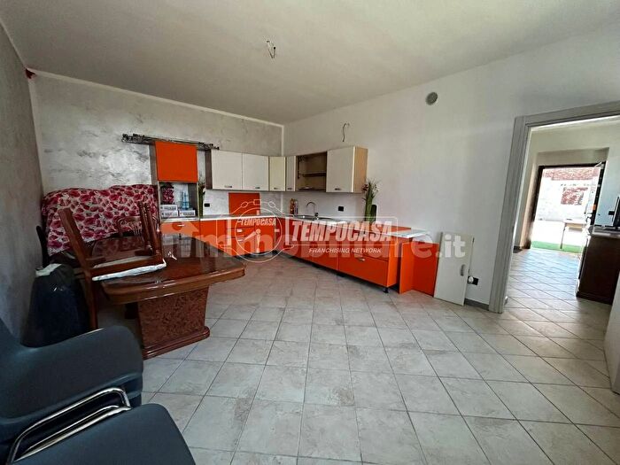 Casa trilocale in vendita in Vicolo Vittorio Alfieri, Ottobiano