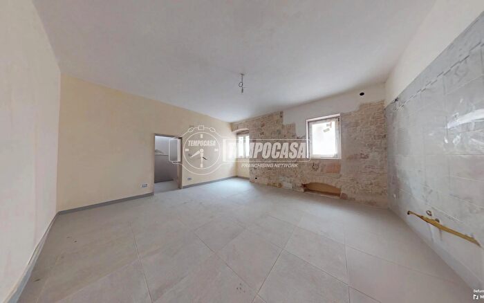 Casa trilocale in vendita in Vico II Sedile, Turi