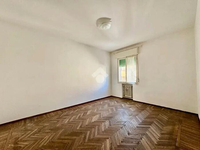 Appartamento trilocale in vendita in C Cavour, Modena