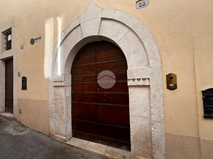 Appartamento in affitto in Via San Martino, L'Aquila