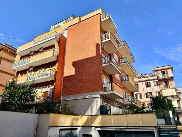 Appartamento bilocale in vendita in Via Vibio Mariano, Roma