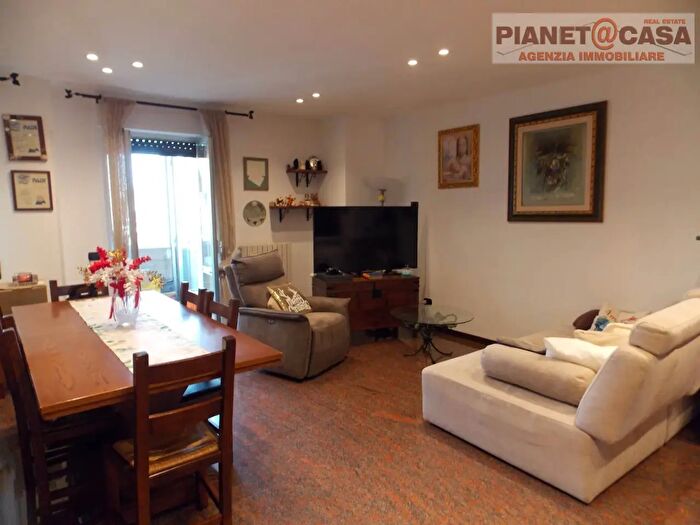 Appartamento con 5 locali in vendita in Via Puglia, Martinsicuro