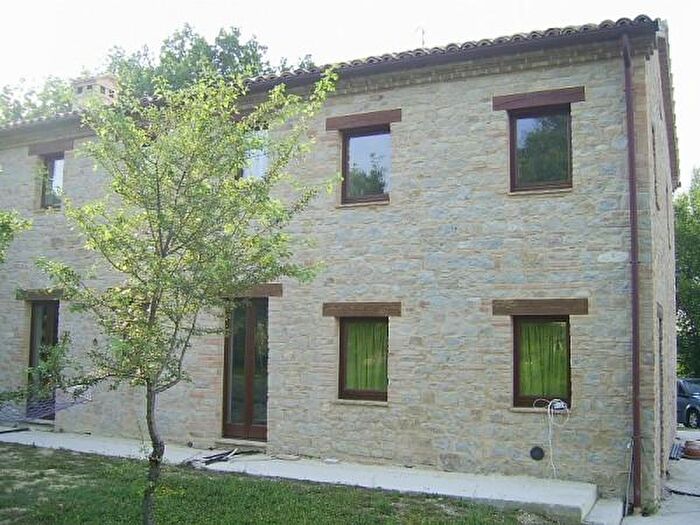 Casa con 6 locali in vendita in Via a Gramsci, Castelbellino